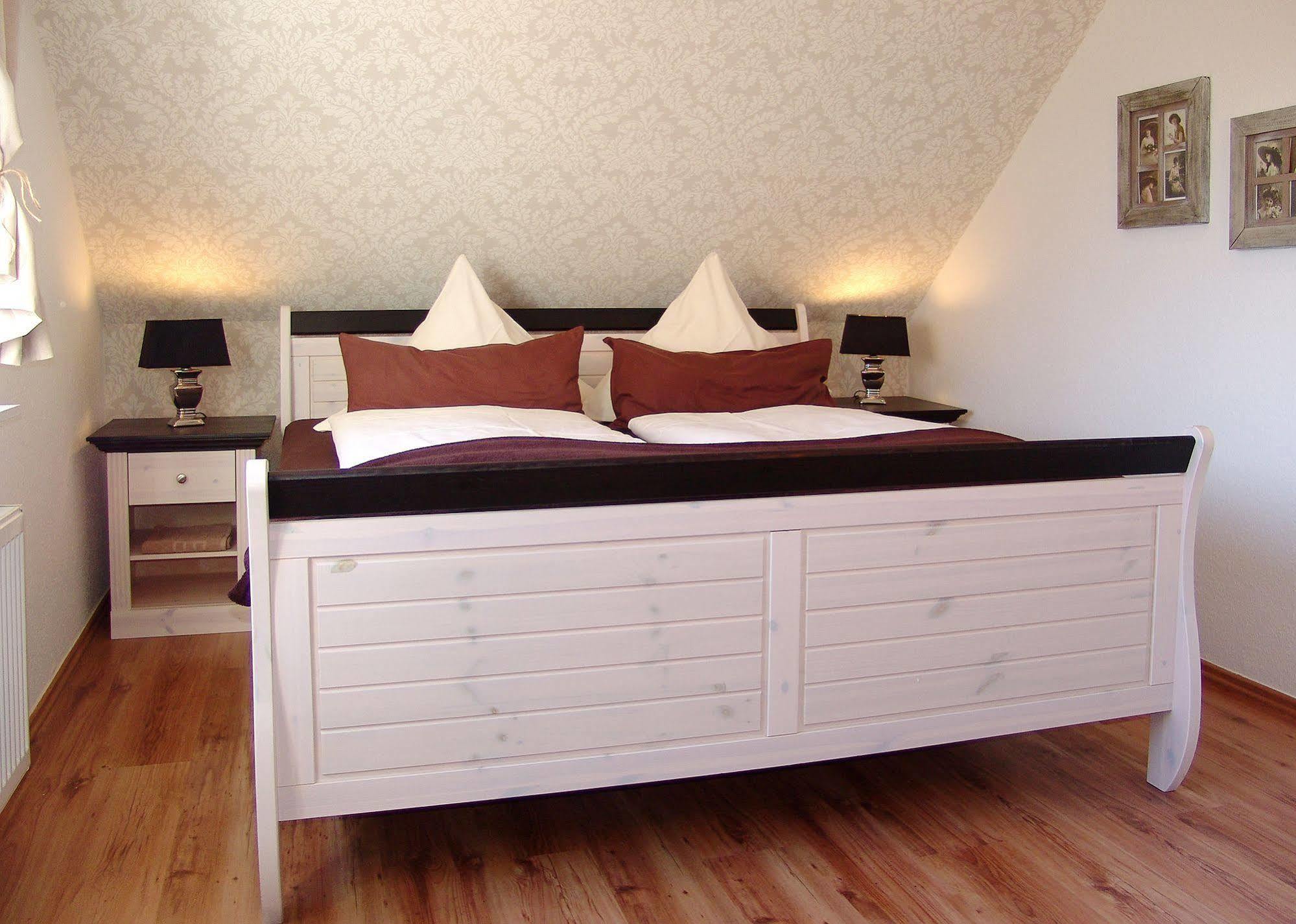 Hotel Garni Landhaus Uttum Krummhörn Eksteriør billede